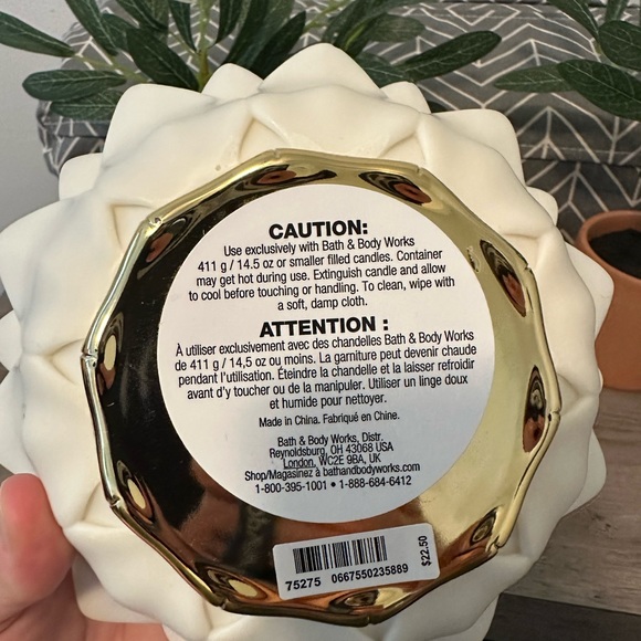 Brand New Bath and Body Works 3-Wick Sunflower Candle Holder - Picture 4 of 4